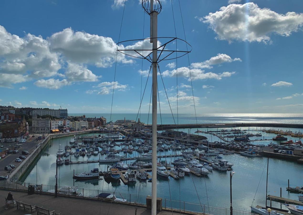 Albert'S Watch Ramsgate Exteriér fotografie