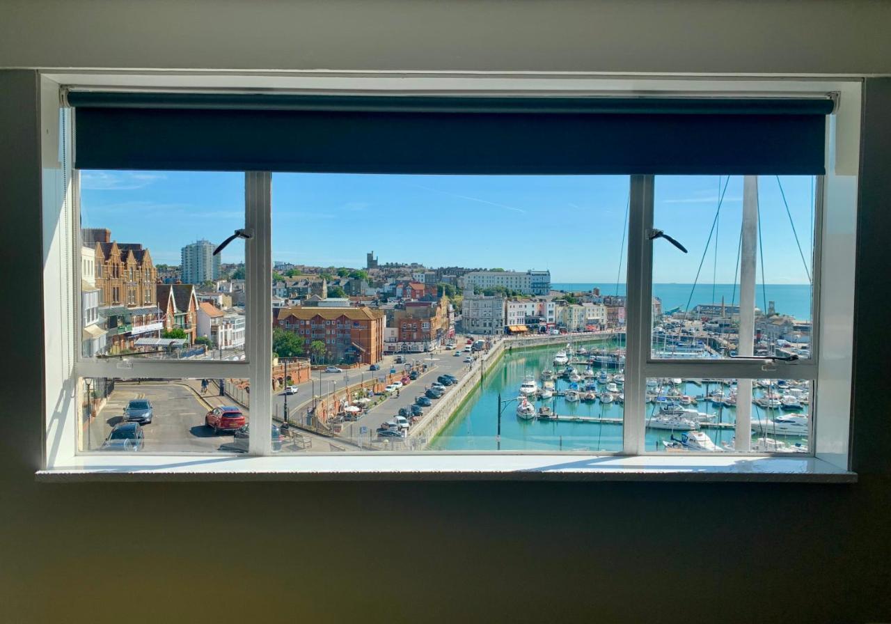 Albert'S Watch Ramsgate Exteriér fotografie